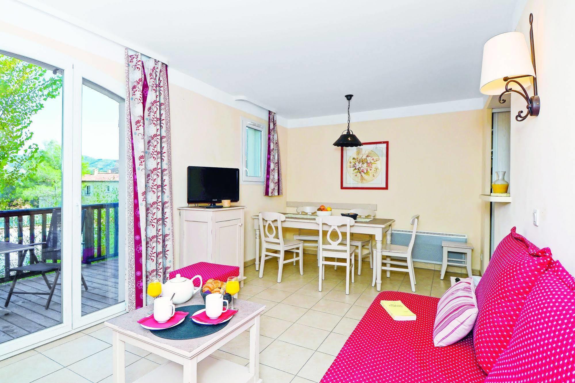Residence Pierre & Vacances Les Coteaux De Pont-Royal مالمور المظهر الخارجي الصورة