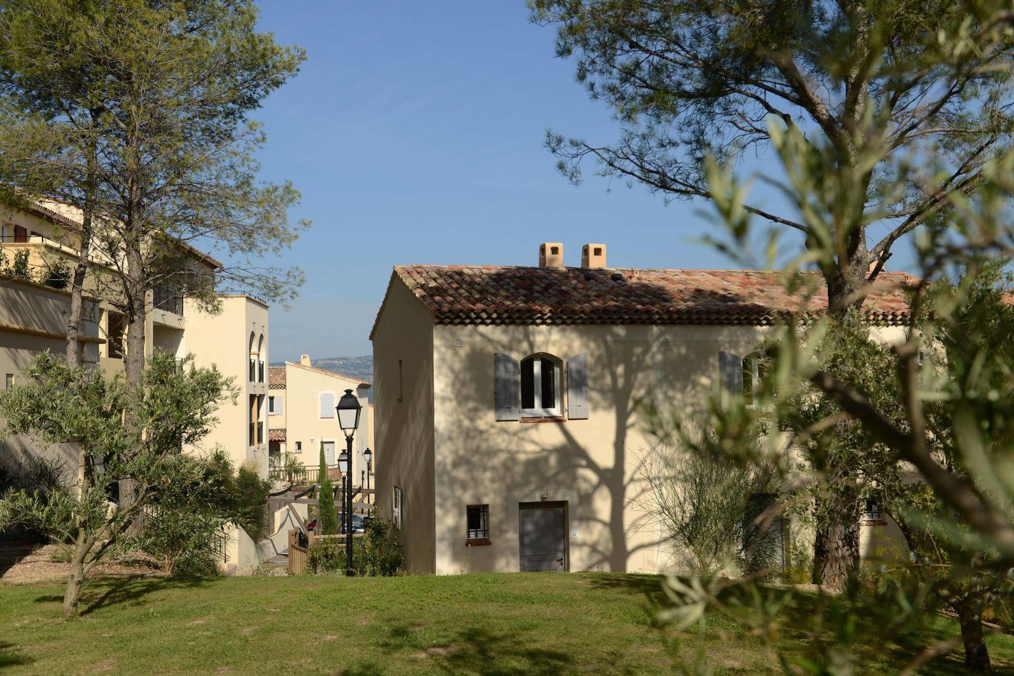 Residence Pierre & Vacances Les Coteaux De Pont-Royal مالمور المظهر الخارجي الصورة